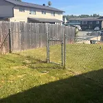 Lovely Two Bedroom, Minutes Away From Downtown