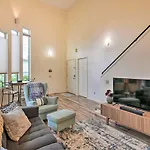 Stylish Anchorage Townhome About 1 Mi To Downtown