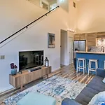 Stylish Anchorage Townhome About 1 Mi To Downtown