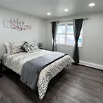 Anchorage Midtown Apartment-Wyoming 2