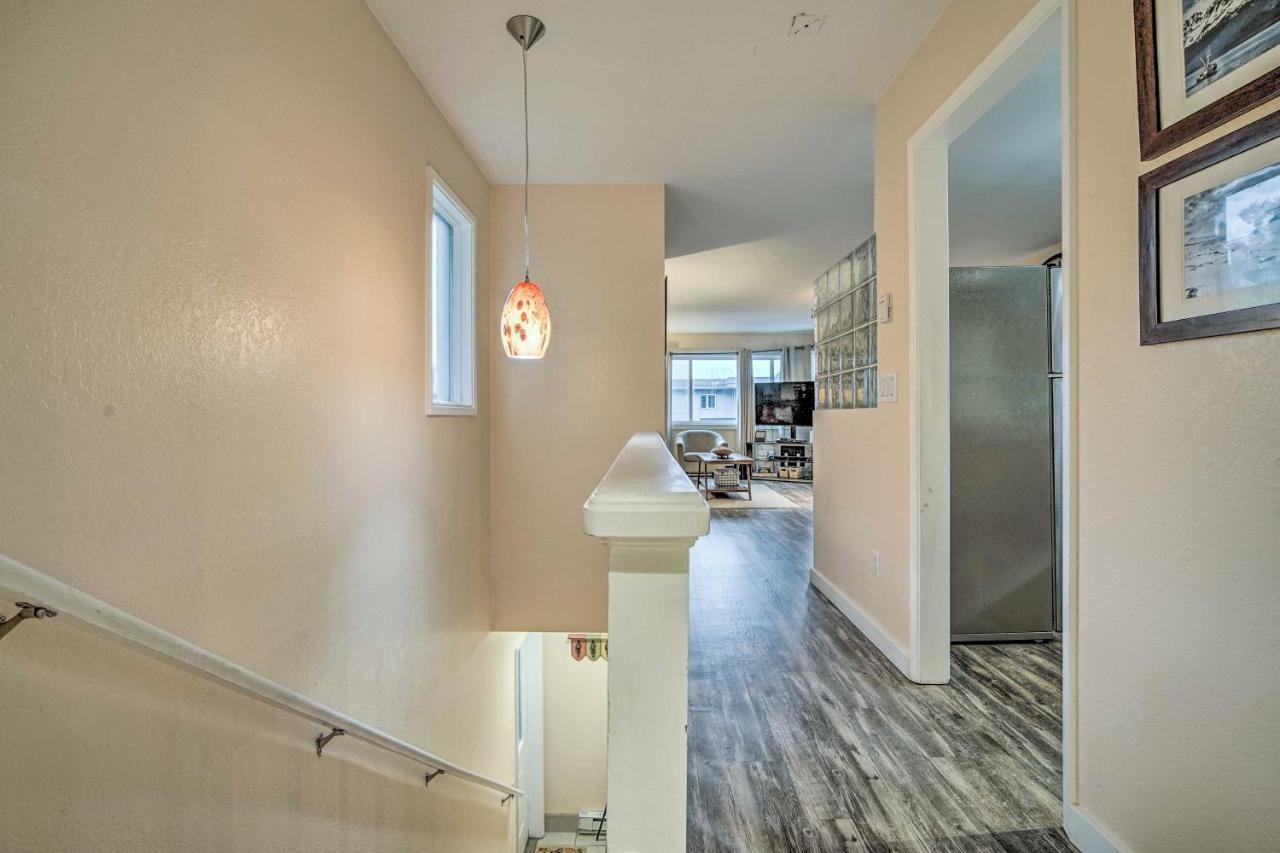 - Walk To Downtown And Coast Trail! Apartment *