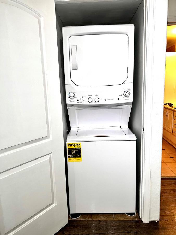 Apartment Newly Remodeled Spacious Units, Minutes From Mountains, Inlet, Downtown And Airport