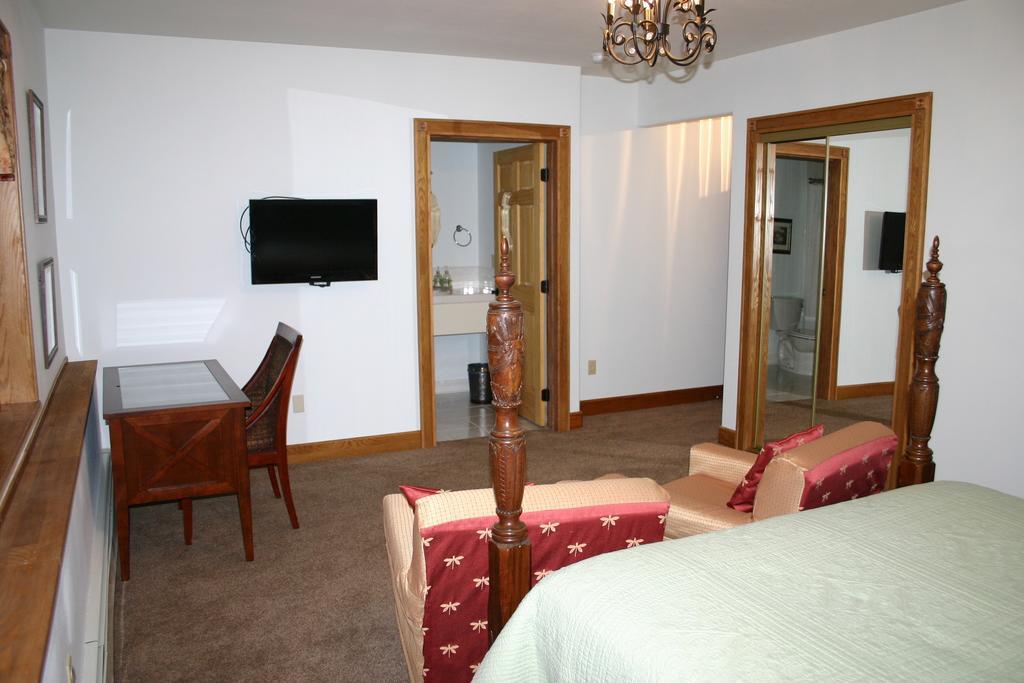 Maria's Creekside Bed & Breakfast