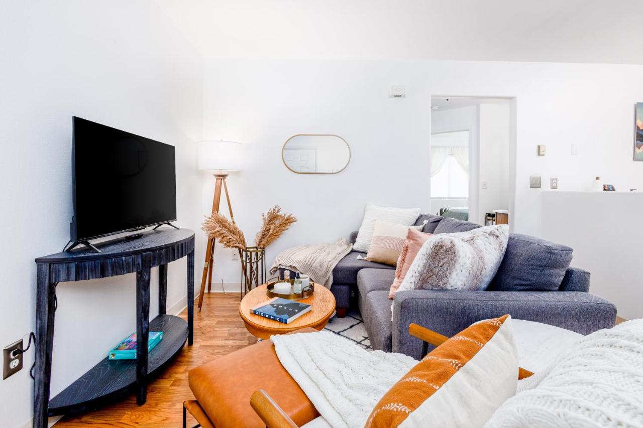 Midtown Classic Apartment