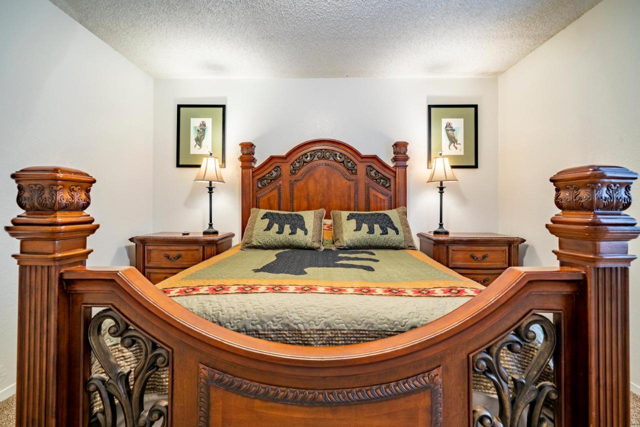 Polar Bear Den Apartment