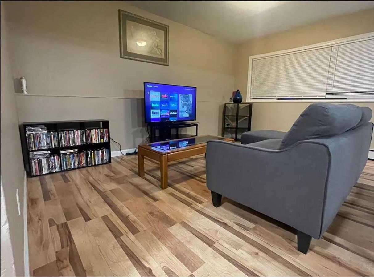 Centrally Located 2br Spacious High-speed Internet Apartment