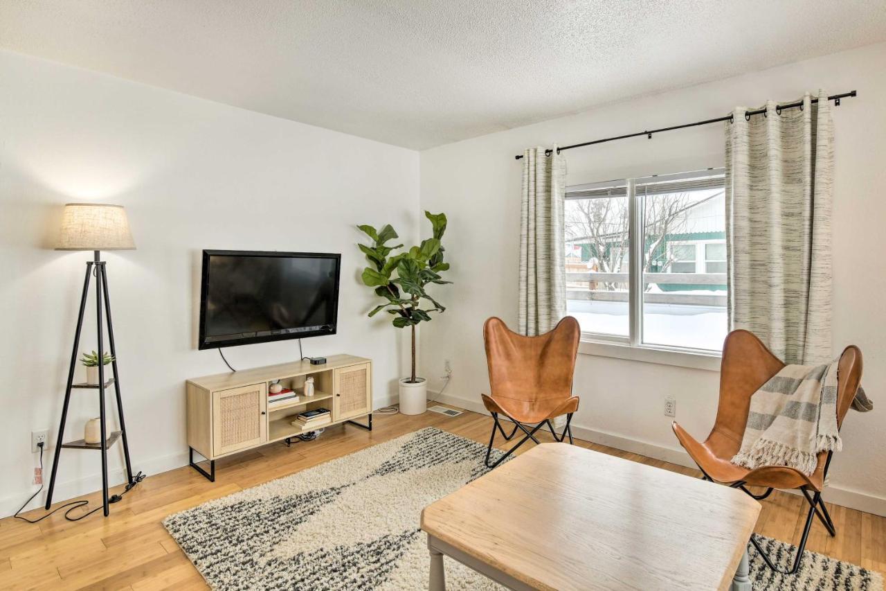 Holiday home Home, Minutes From Downtown! *
