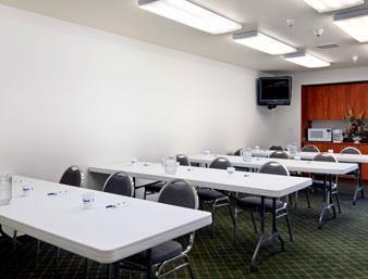 Eagle River Microtel Hotel