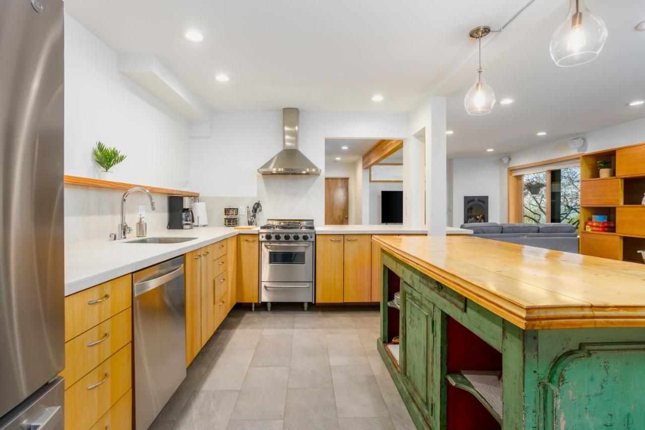 Downtown Contemporary - Full Holiday home Anchorage