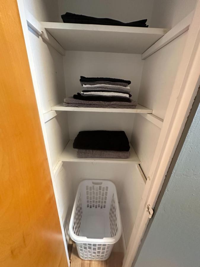 Newly Renovated Centrally Located 2br Balcony * Anchorage