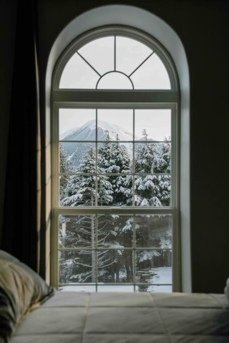 Alyeska Views - 4 Bdr. 2.5 Bath Villa