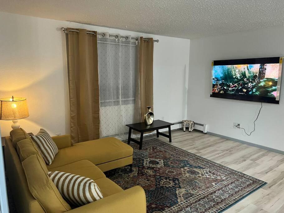 Apartment Beautiful Downtown 2 *