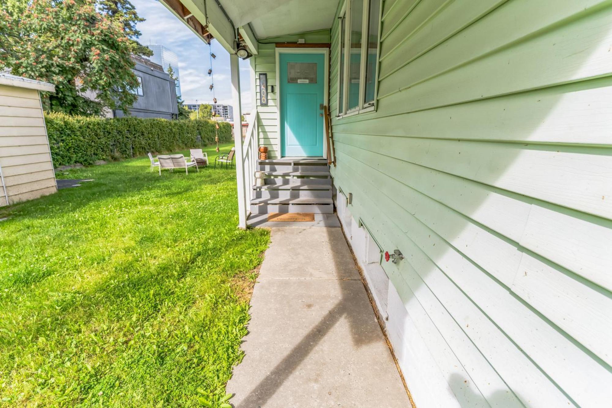 Parkstrip Place, Pet Friendly Downtown Anchorage