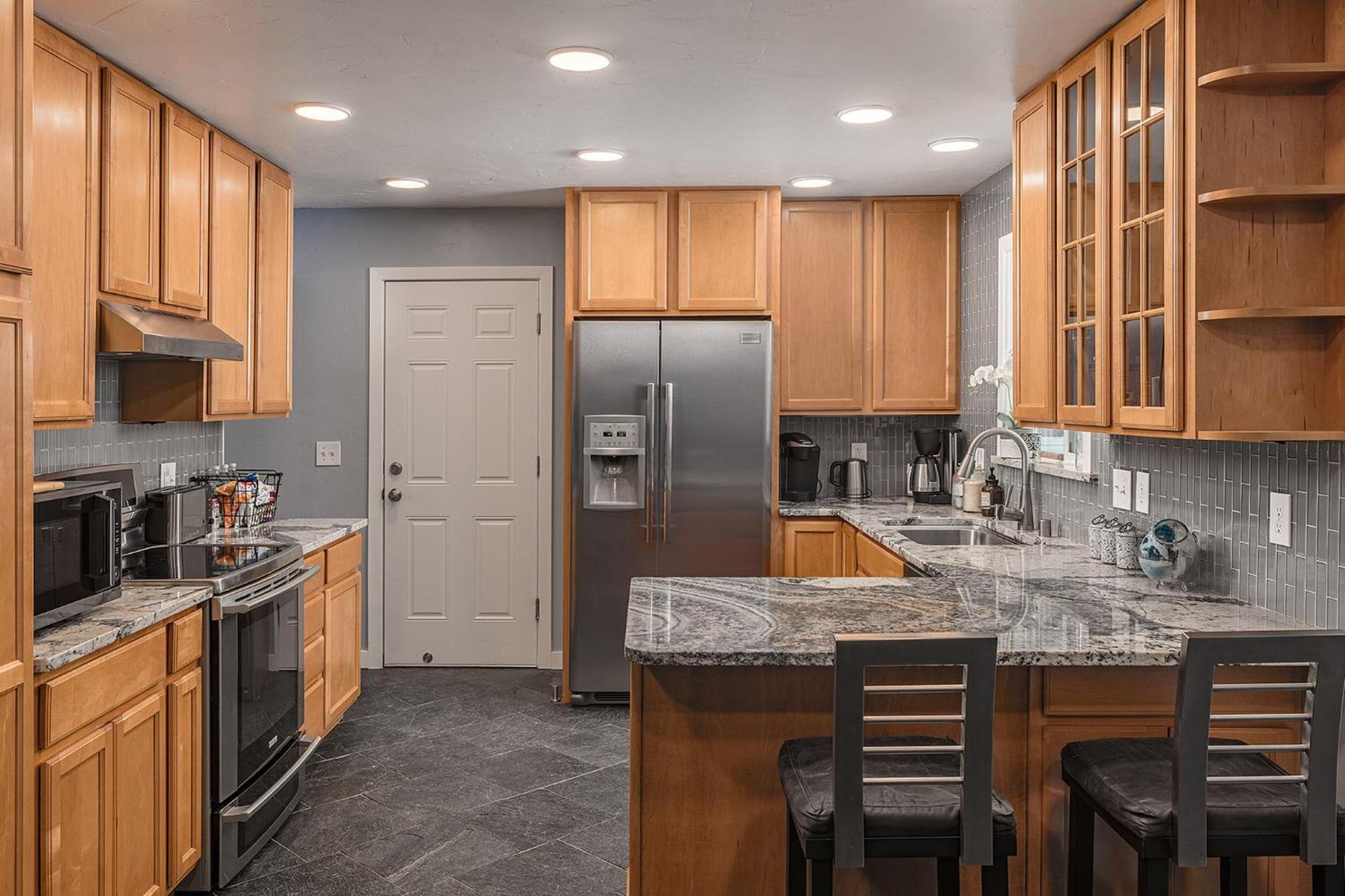 Apartment Cozy Stay, 3bdrm Near Airport Anchorage