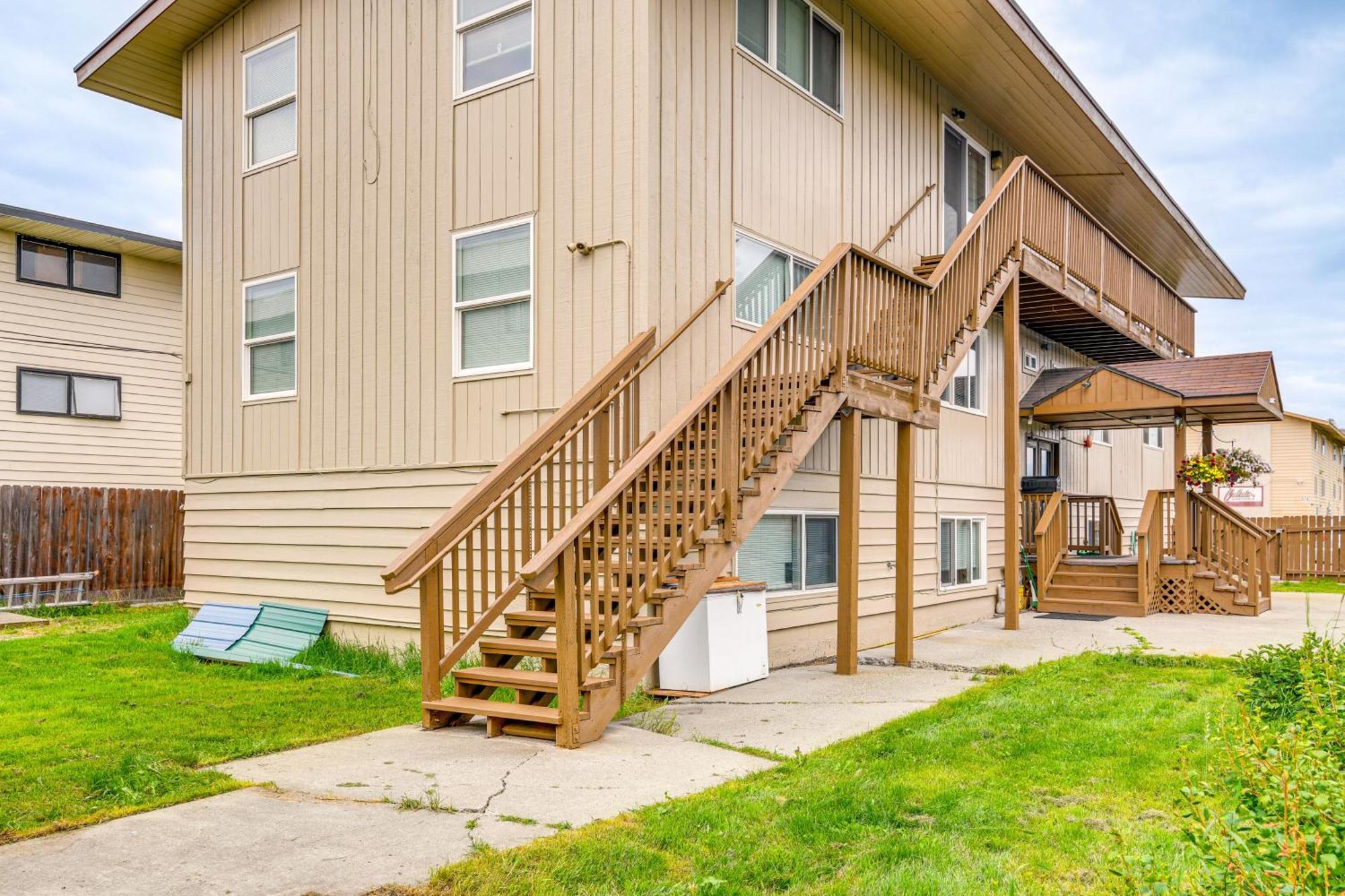 Cozy With Mountain Views * Anchorage