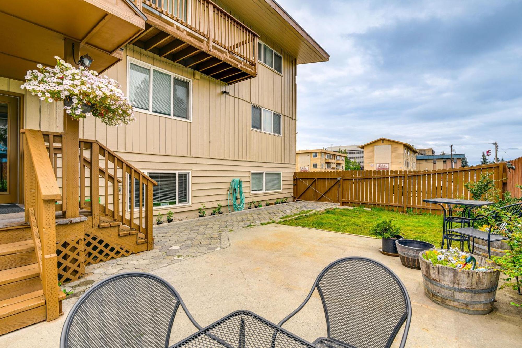 Cozy With Mountain Views Apartment Anchorage