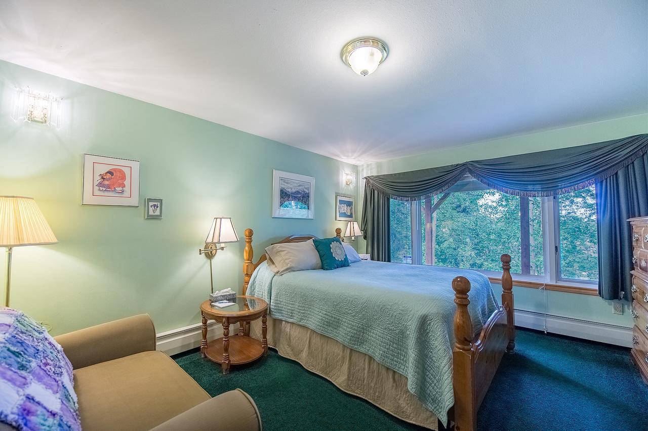 Alaska House Of Jade Bed & Breakfast Anchorage