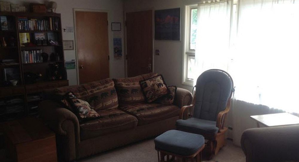 Frenchy's Adventure Bed & Breakfast Anchorage
