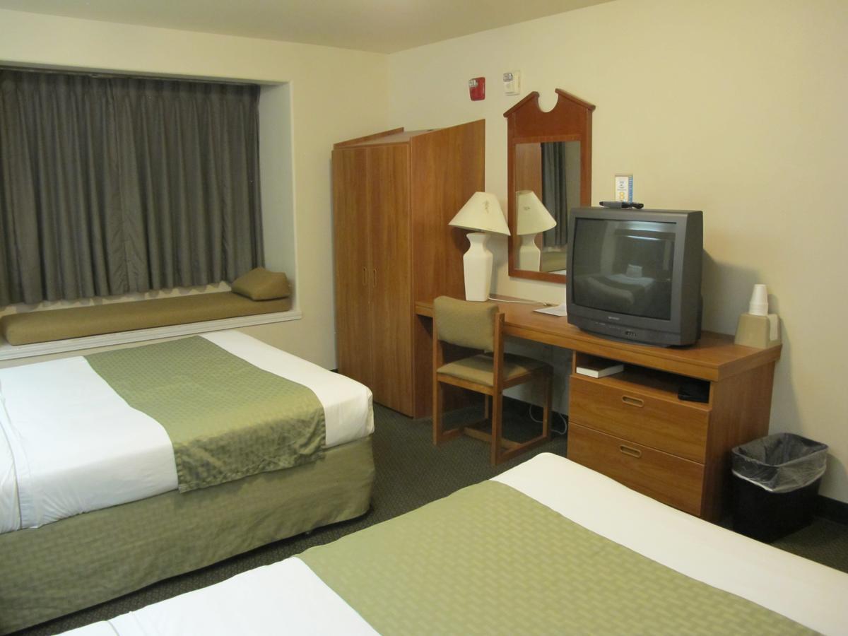 Eagle River Microtel 2*