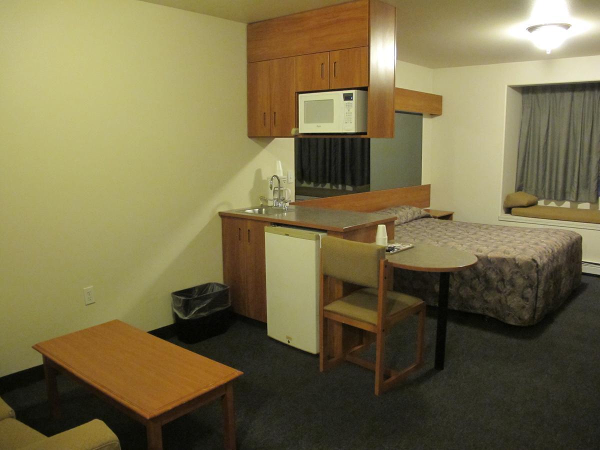 Eagle River Microtel Hotel