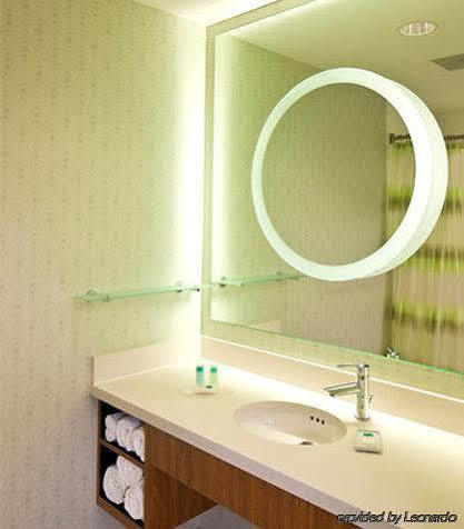 Springhill Hotel 3*