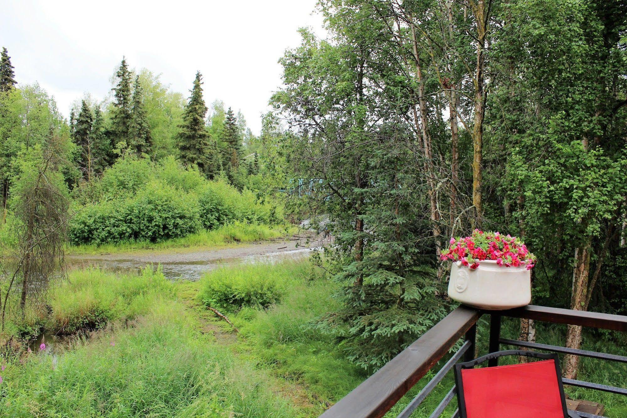 Maria's Creekside Bed & Breakfast