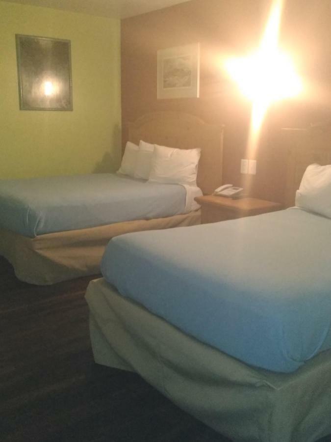 Hotel Econo 2*