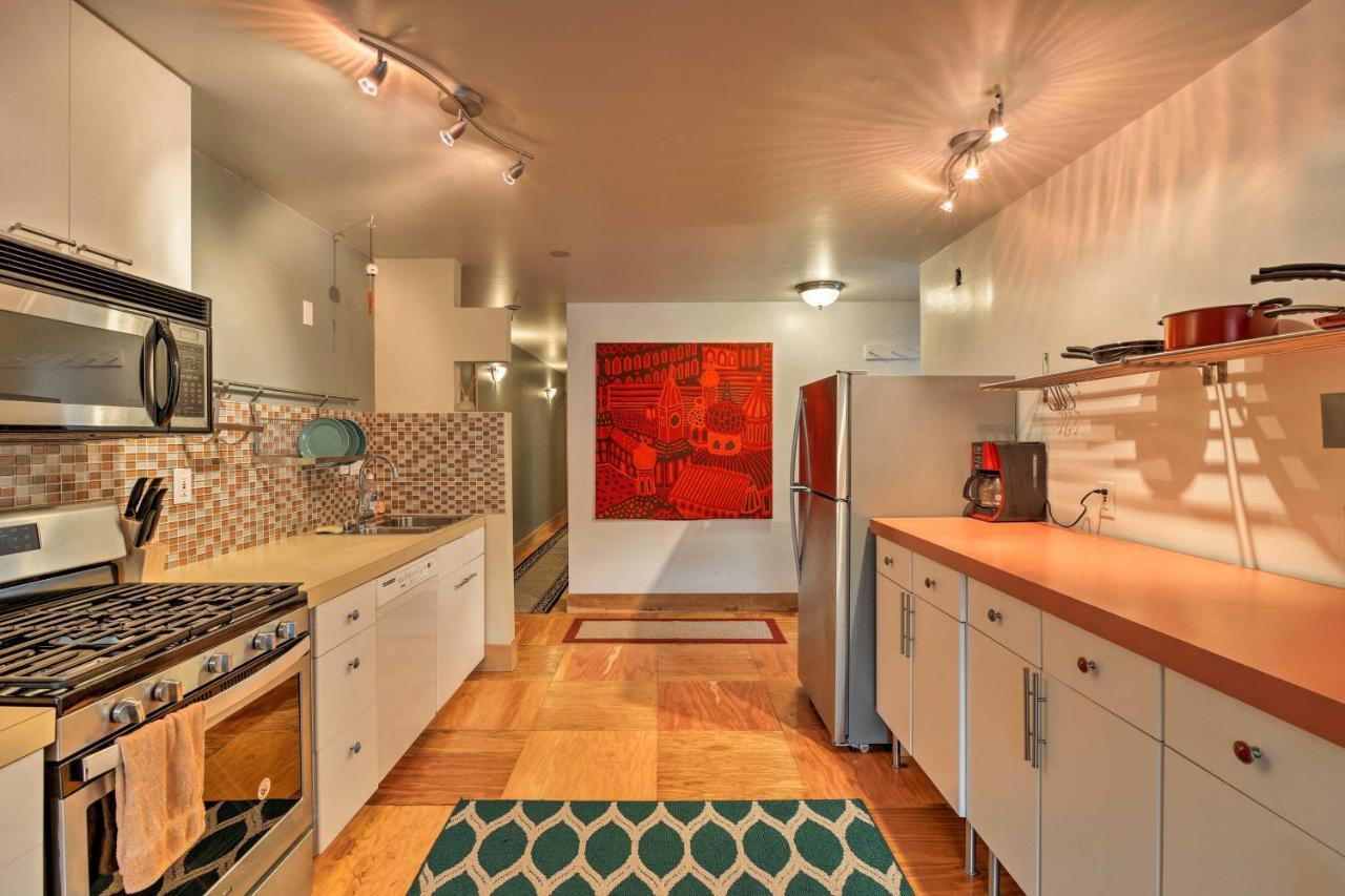 Condo, Walk To Town And Coast! Apartment Anchorage