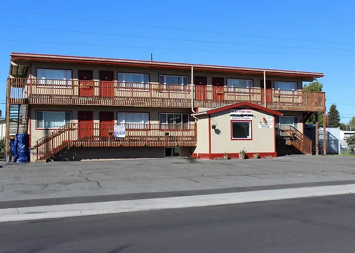 Bent Prop Inn And Hostel Of Alaska - Midtown