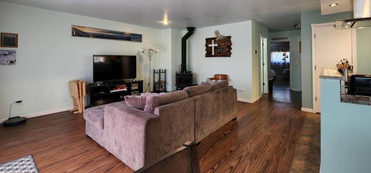 Bed & Breakfast Trinity Escapes - Two Bedroom Two Bathroom Full Near Airport