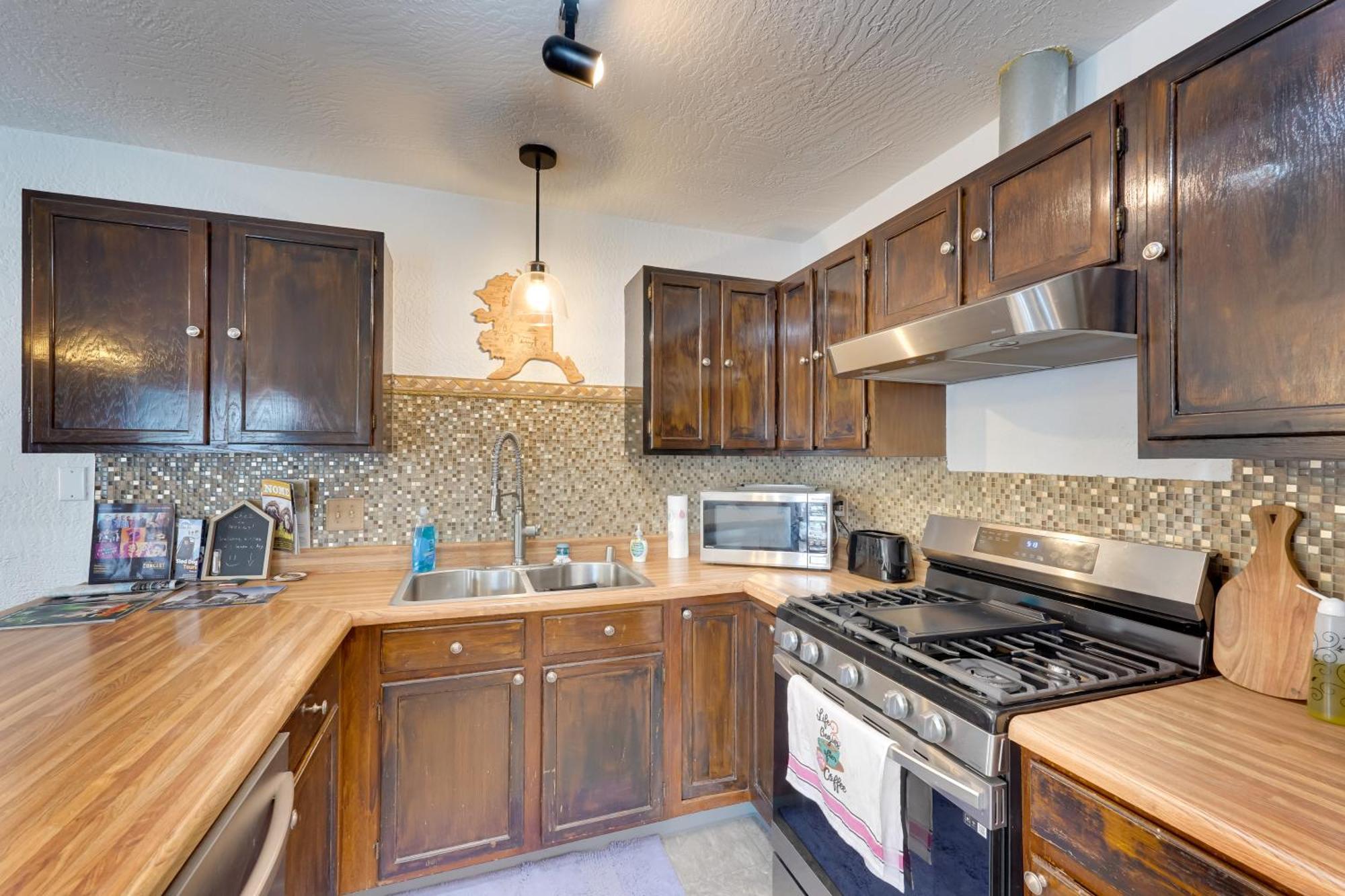 3 Mi To Alaska Zoo Family In Anchorage! Holiday home *